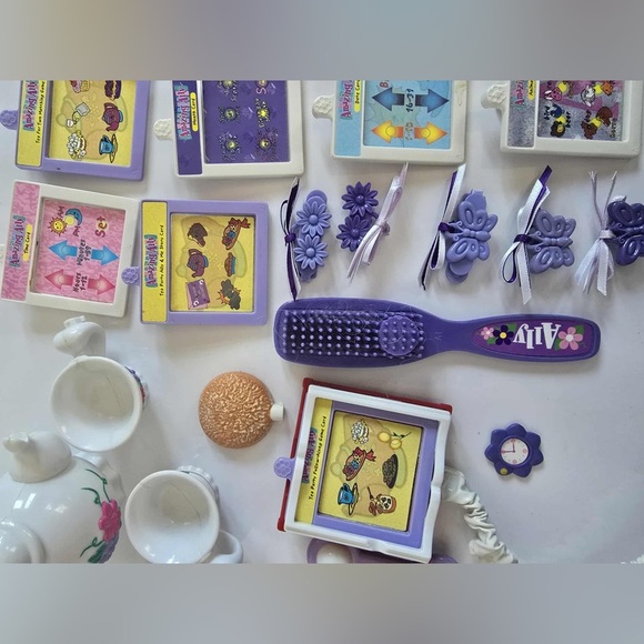 Playmates ~ Vintage 1999 Vinyl Amazing Ally 18" Doll with Accessories - Picture 6 of 10